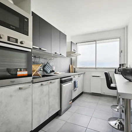 Chic And Spacious Apart With Parking Lejlighed Bois-Colombes